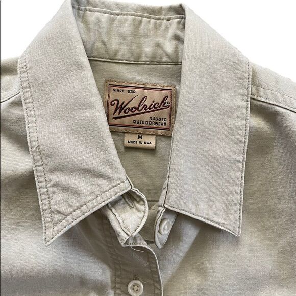 NWOT WOOLRICH Khaki Button Down Shirt Size Medium - Picture 5 of 5